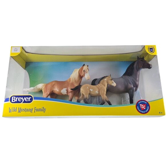Breyer Wild Mustang Family Freedom Series 1:12 Scale TSC 2024 Horse - Picture 1 of 10